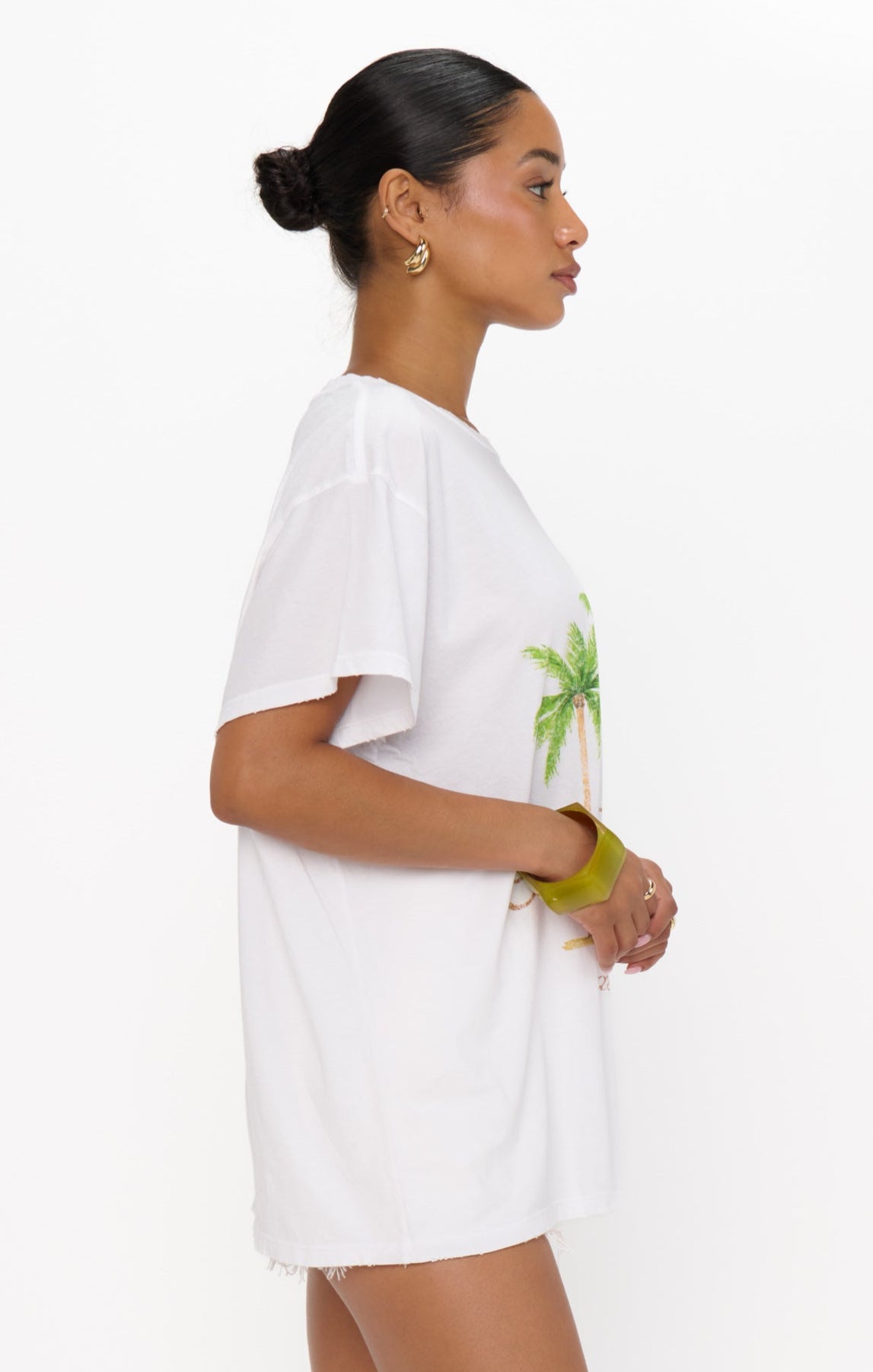 Chasing Palms Graphic Tom Tee - Casual Essential T-Shirt
