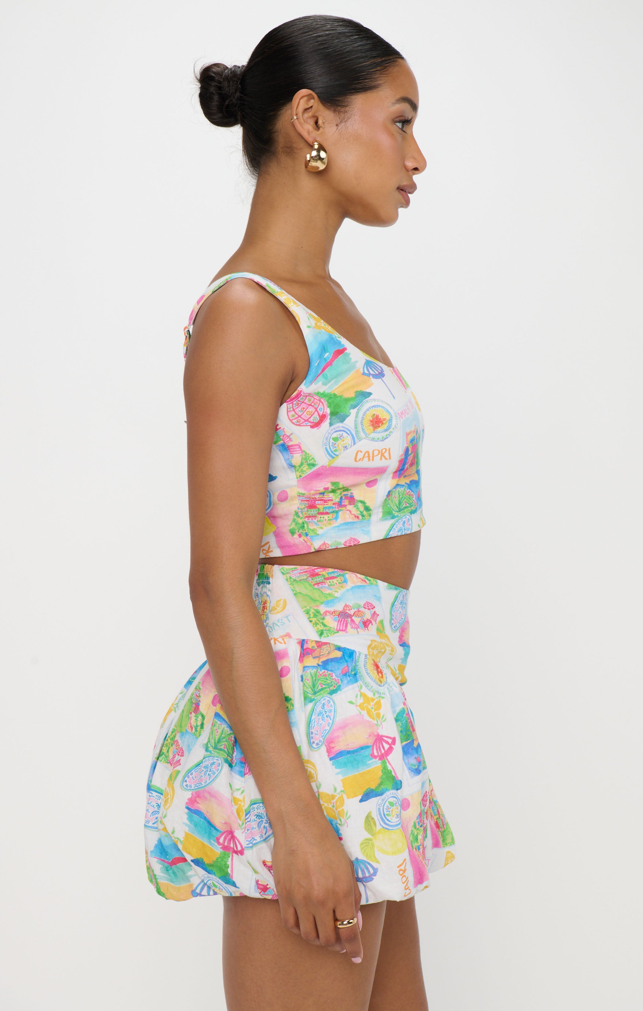 Vivianna Linen Top with Adjustable Straps ~ Scoop Neck Summer Blouse