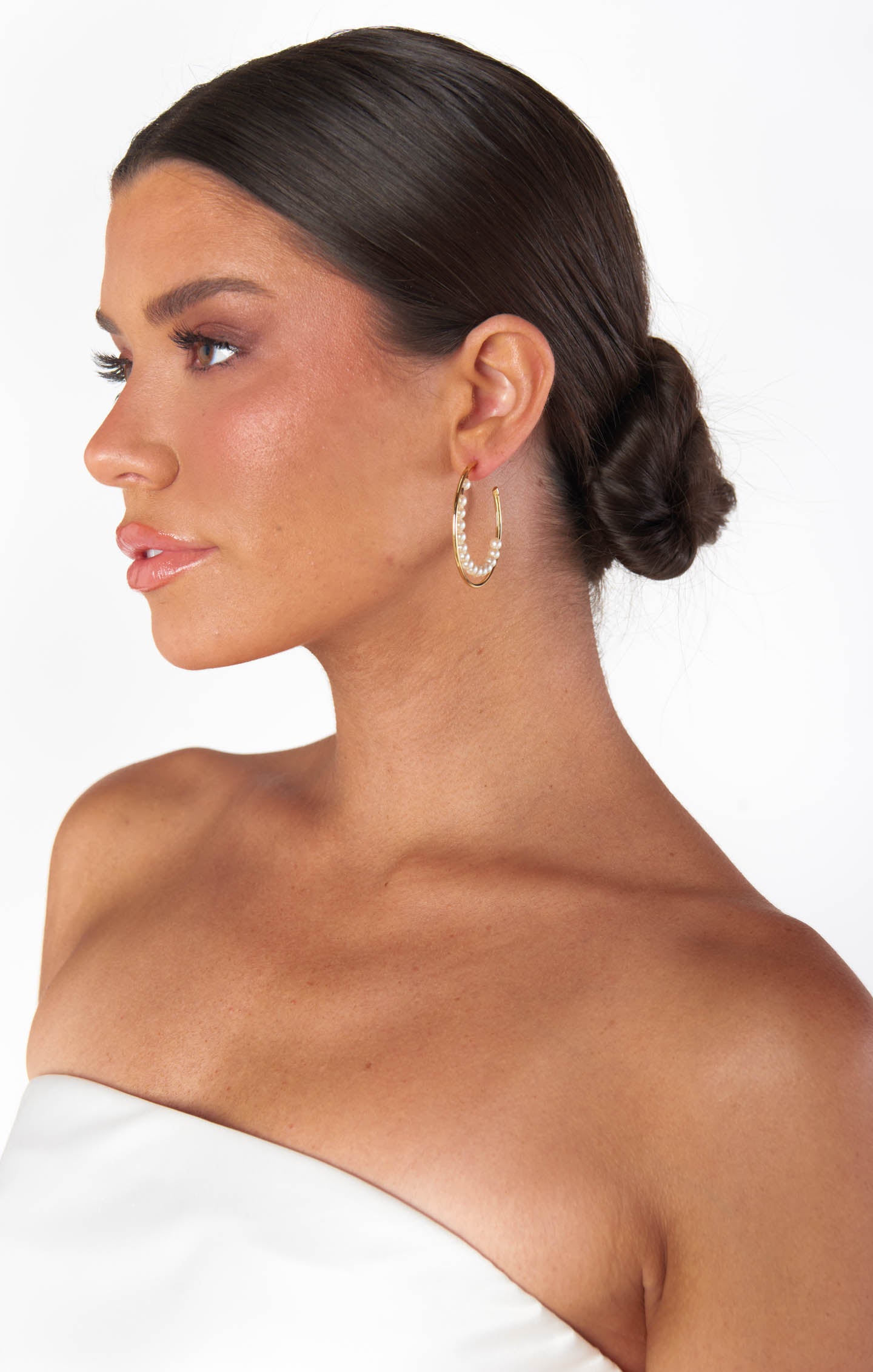 Faithy Jewels Gold Pearl Hoop Earrings for Women