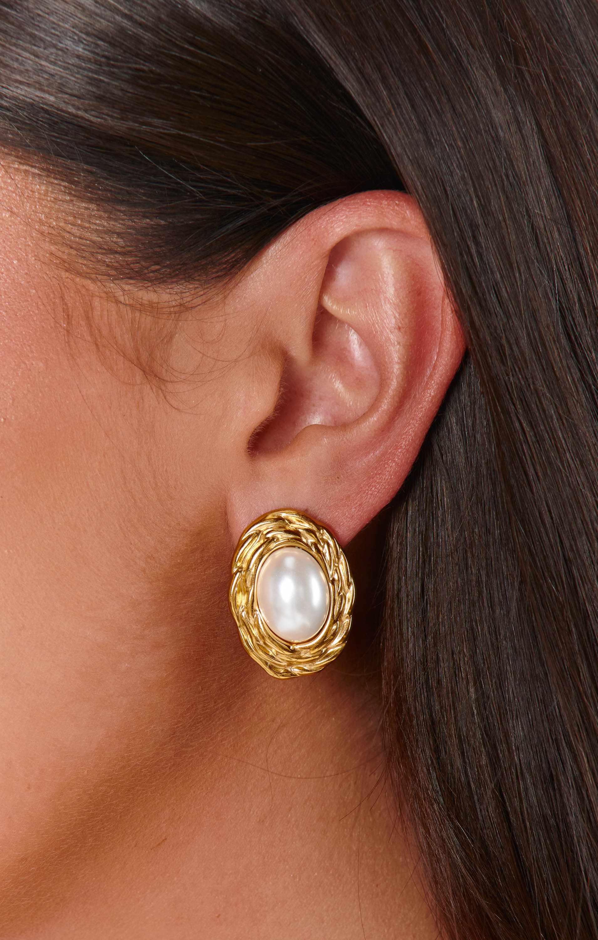 Vintage Gold Pearl Stud Earrings – Petit Moments Oval Jewelry
