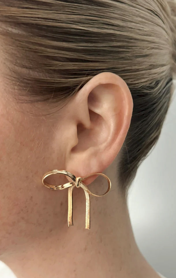 ALV Jewels Gold Bow Stud Earrings – Herringbone Design