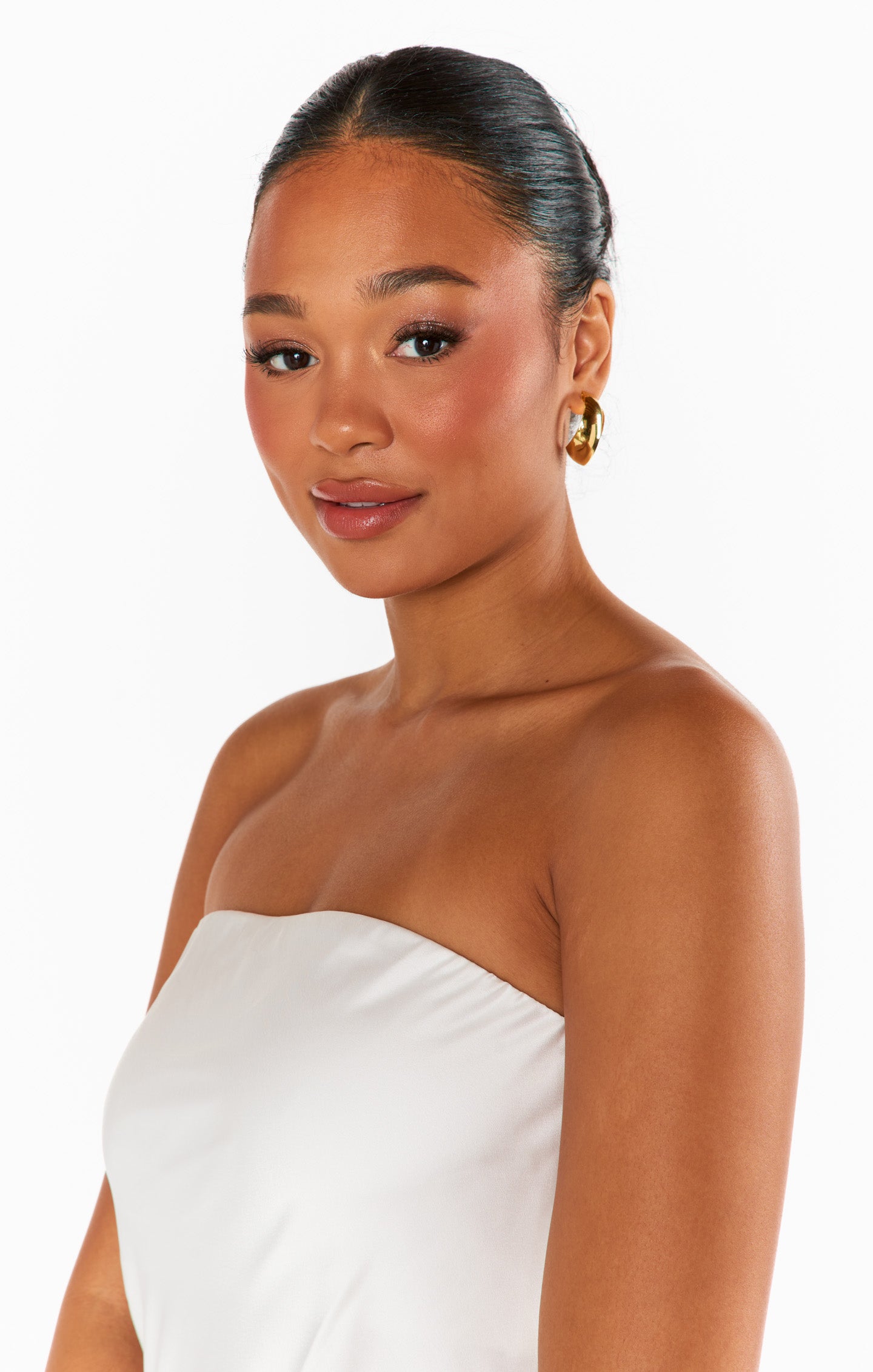 Faithy Jewels Gold Ribbon Hoop Earrings - Playful & Elegant