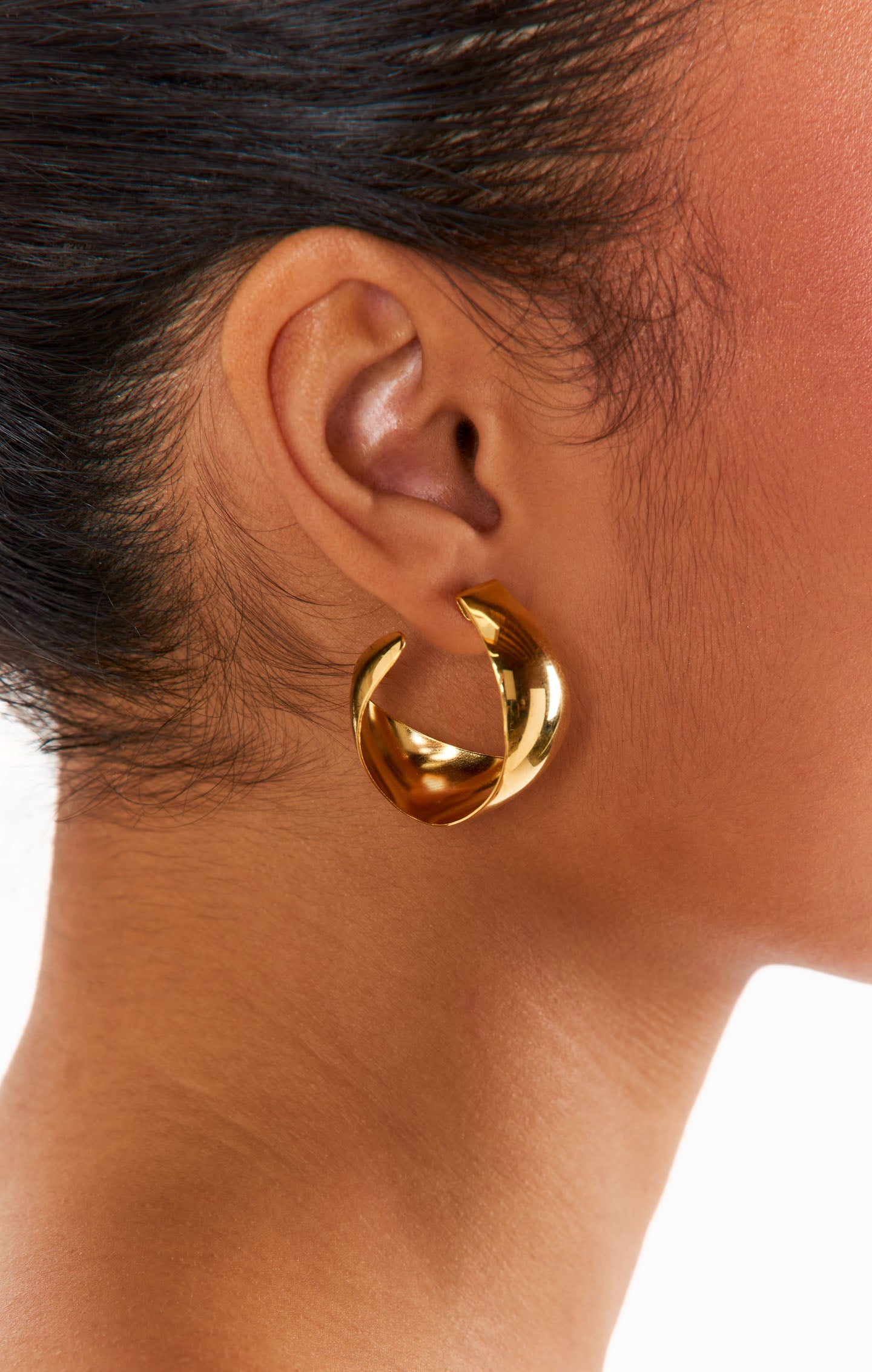 Faithy Jewels Gold Ribbon Hoop Earrings - Playful & Elegant