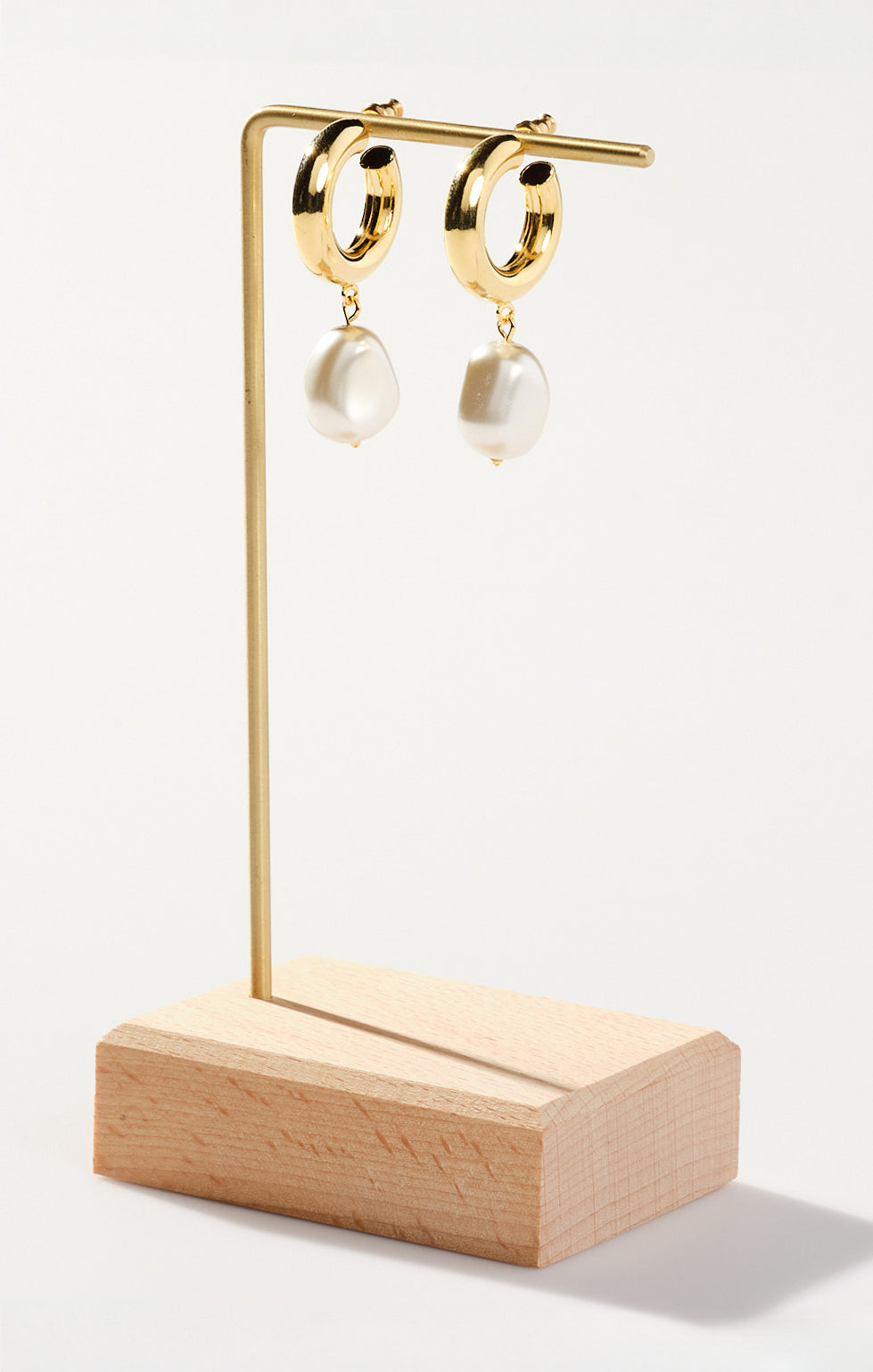Faithy Jewels Gold Pearl Hoop Earrings for Women