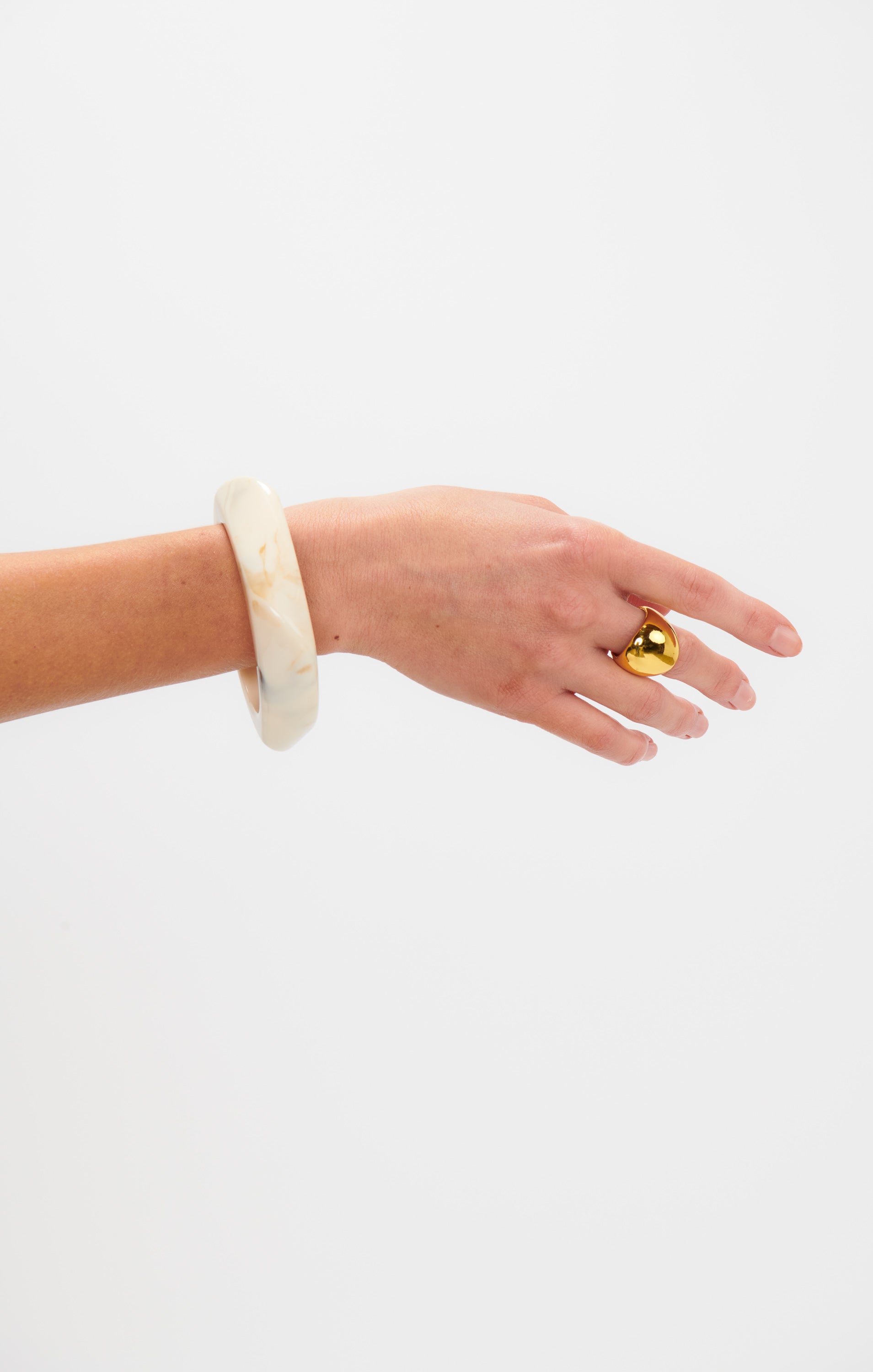 Frasier Sterling Maya Acetate Bangle Bracelet in Sand