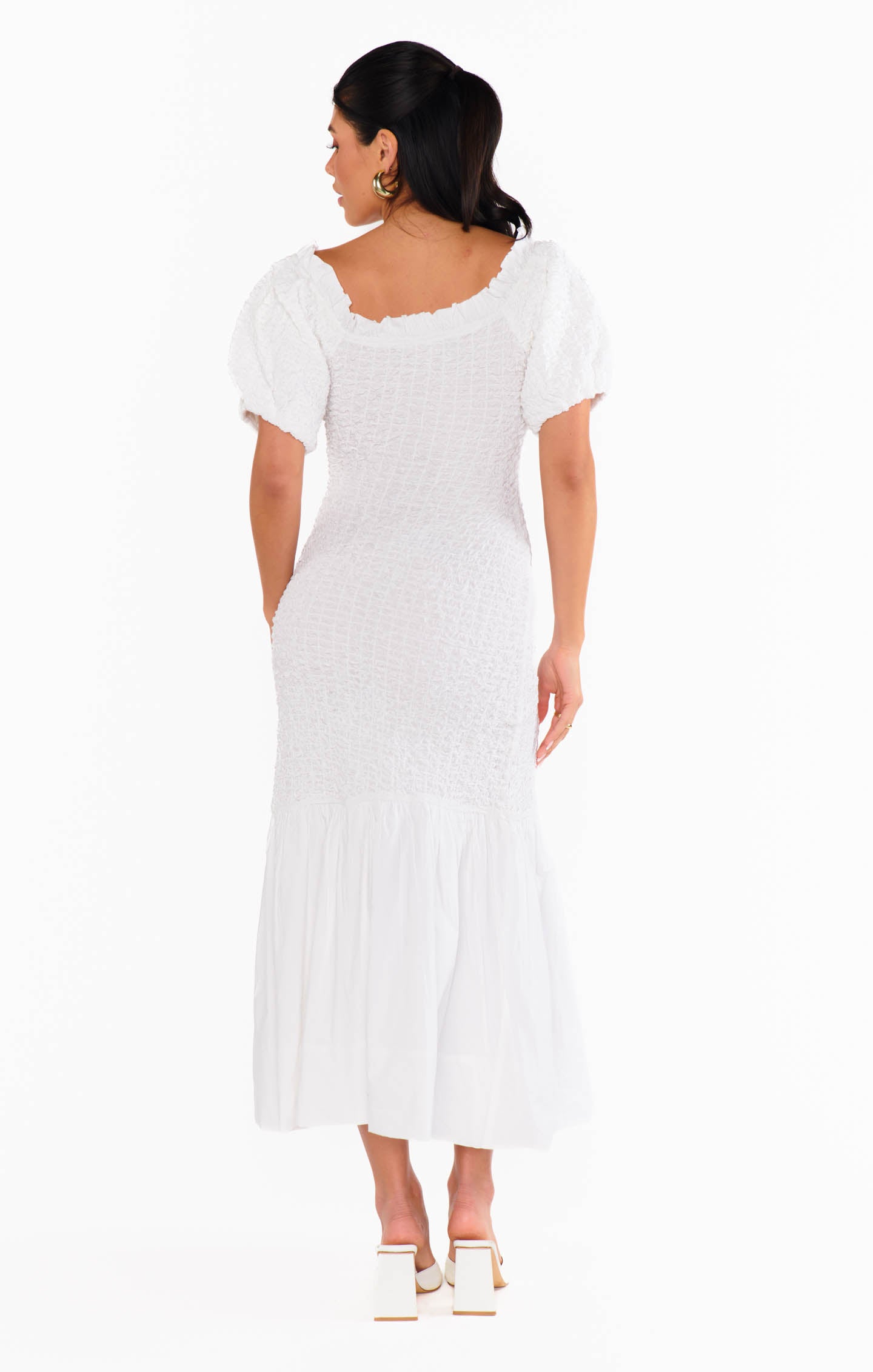 Off-Shoulder White Stretch Midi Dress for Date Night