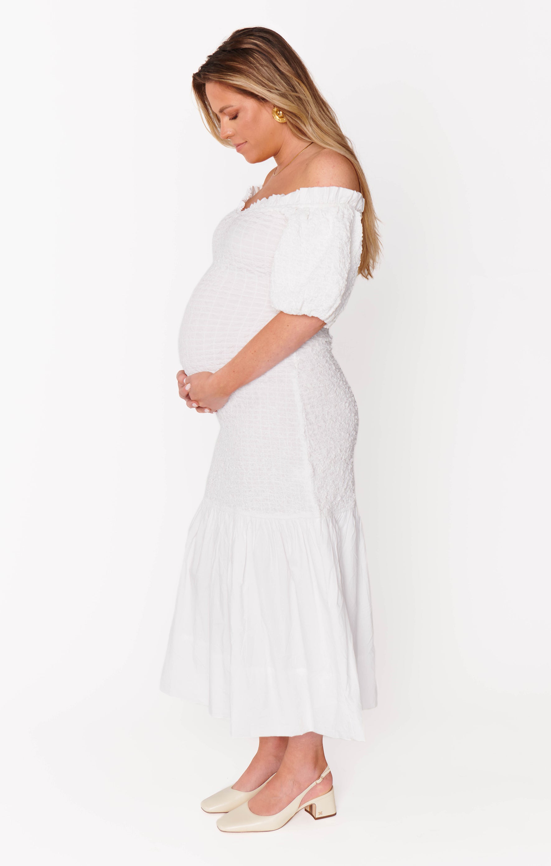 Off-Shoulder White Stretch Midi Dress for Date Night