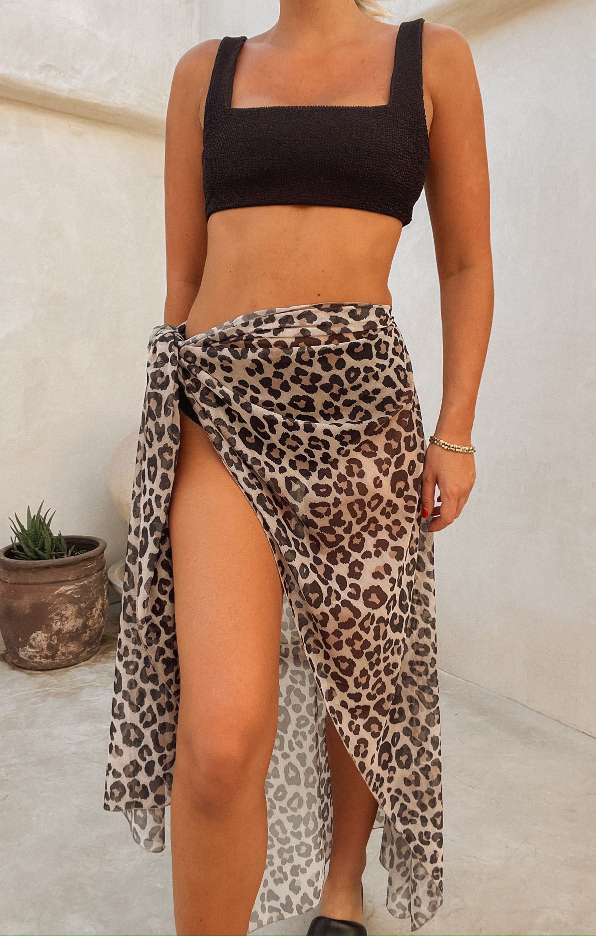Cheetah Print Mesh Sarong - Versatile Beach Cover-Up