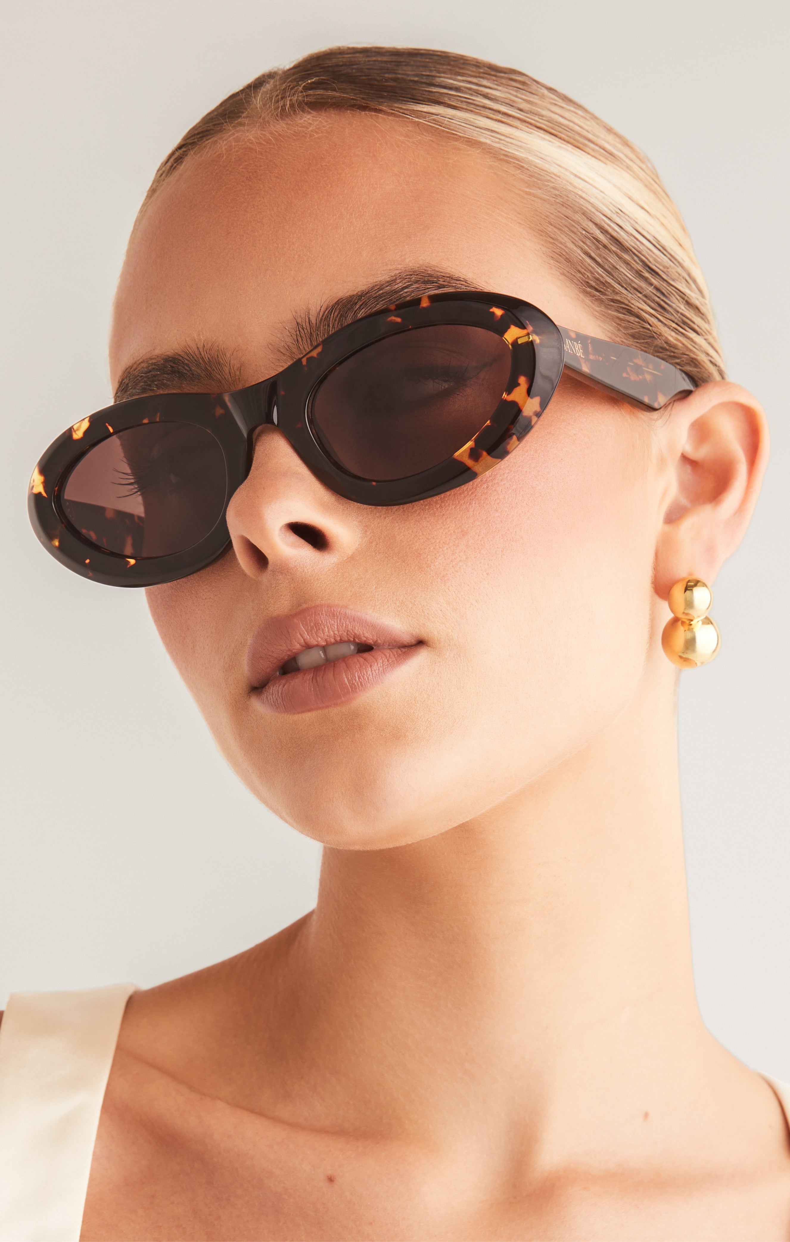 Banbè The Jasmine Tortoise Shell Cat-Eye Sunglasses