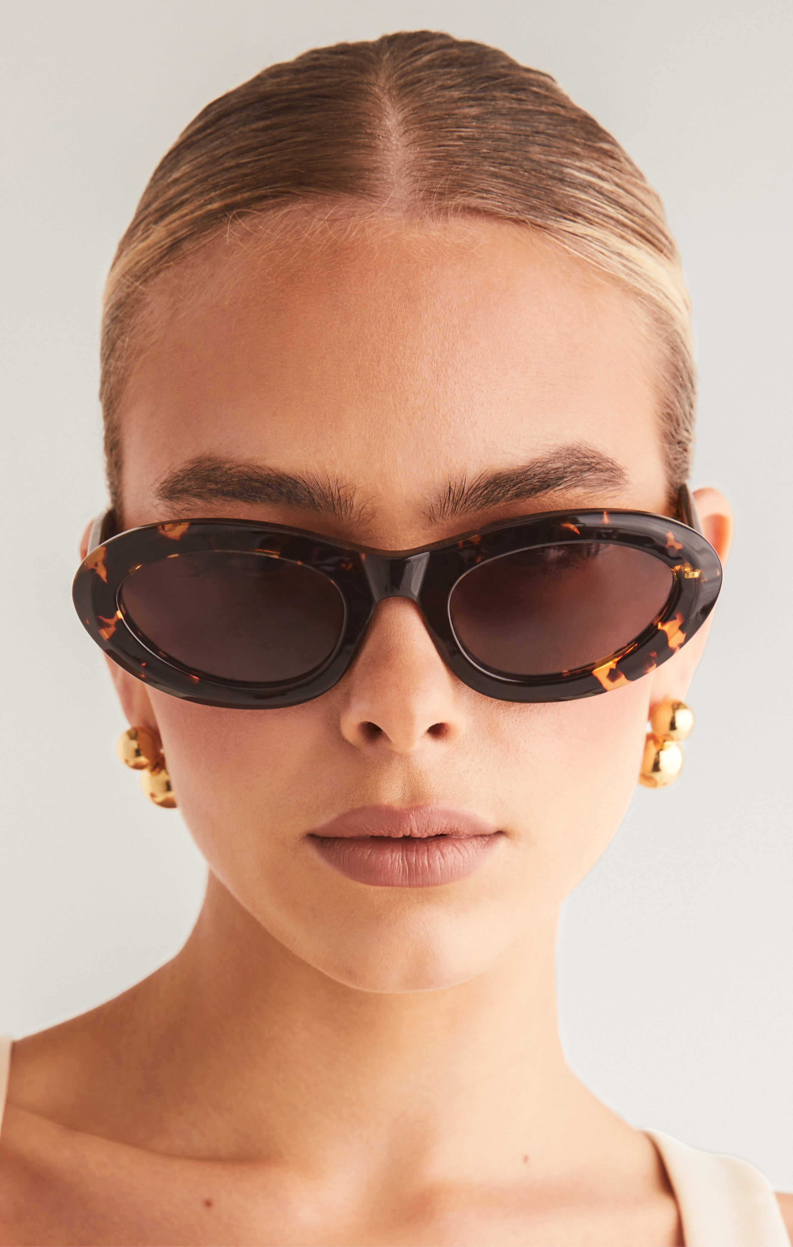 Banbè The Jasmine Tortoise Shell Cat-Eye Sunglasses
