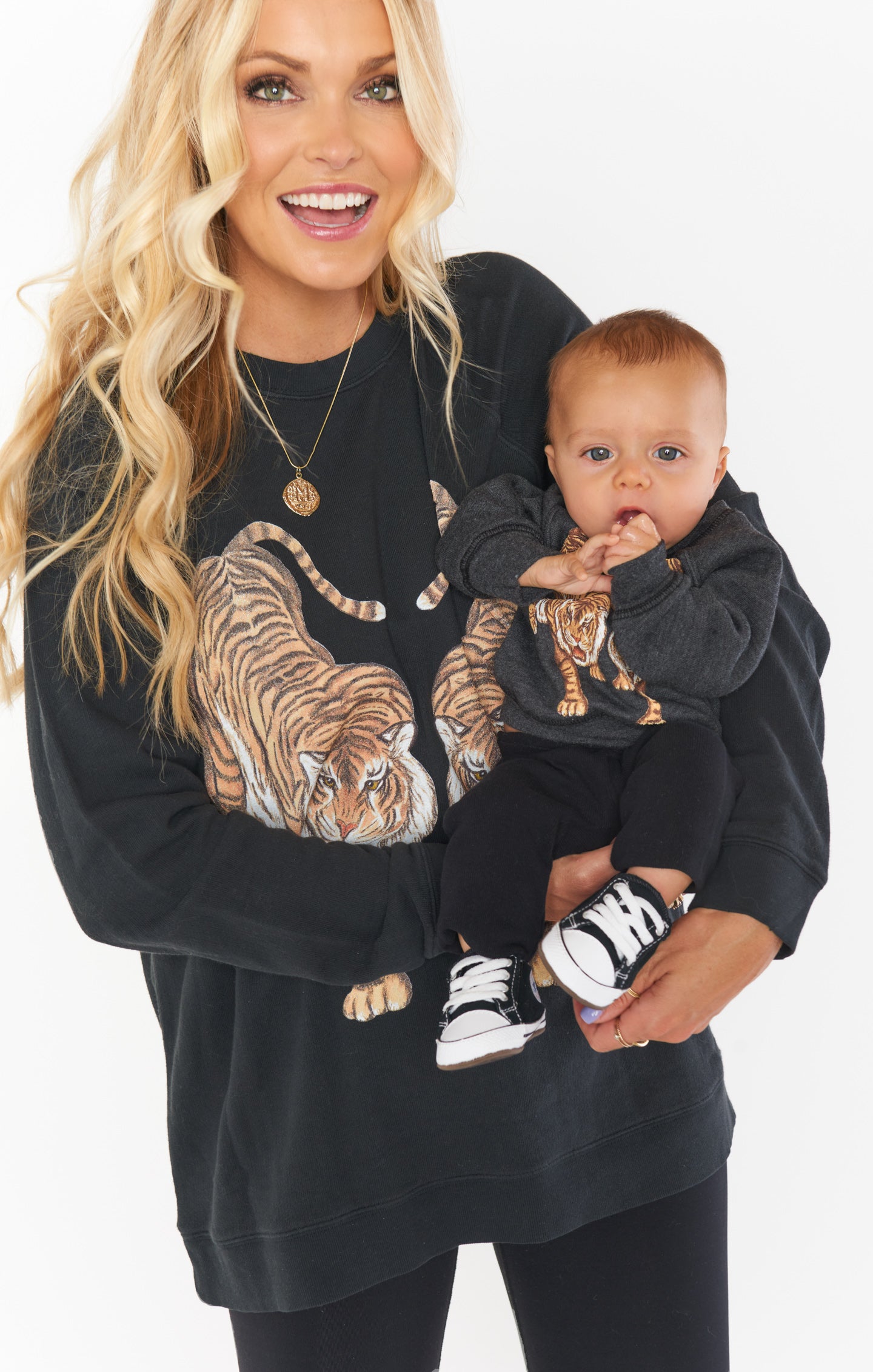 Simon Dancing Tiger Graphic Pullover Sweatshirt - Relaxed Fit Black