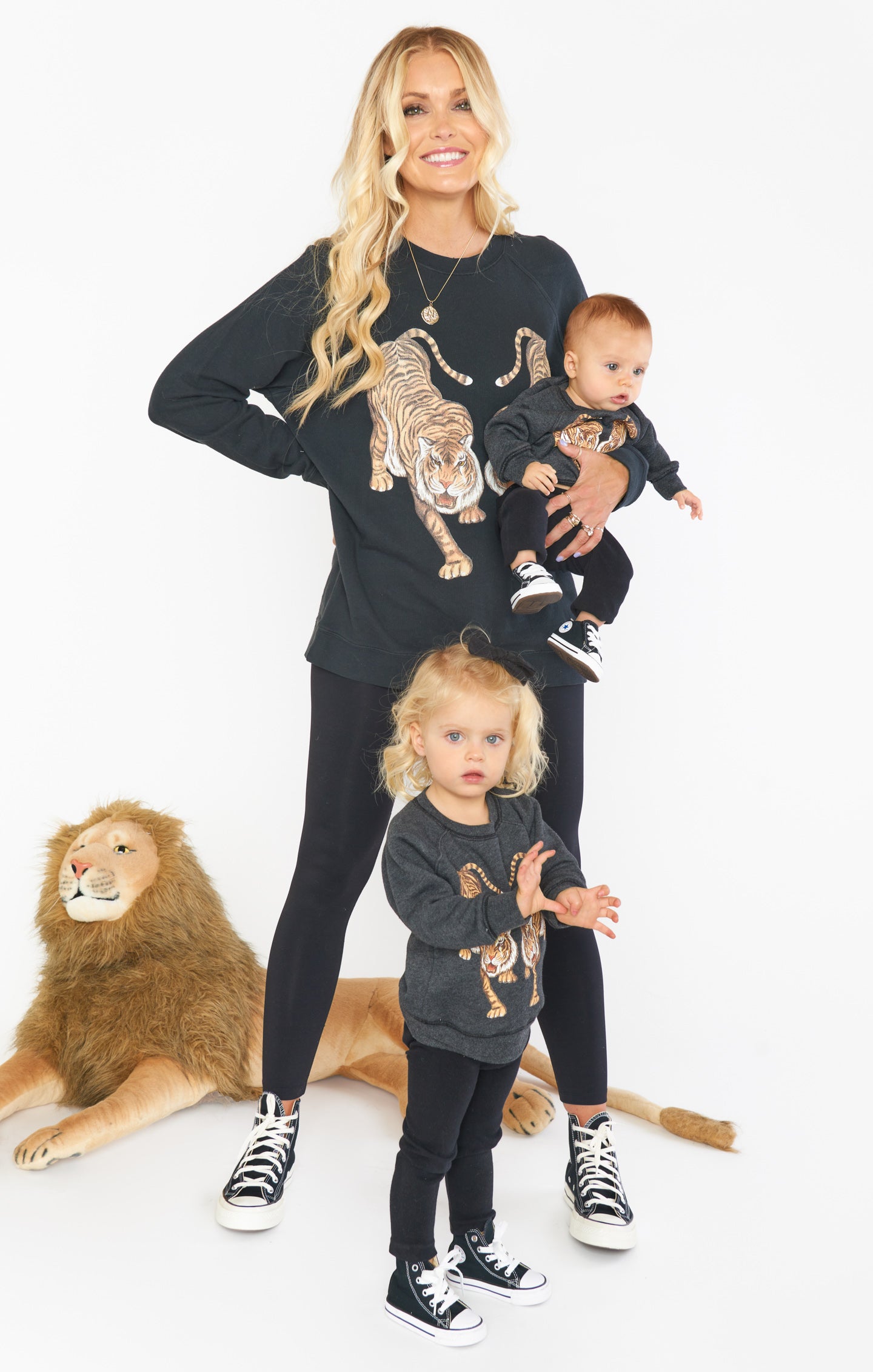 Simon Dancing Tiger Graphic Pullover Sweatshirt - Relaxed Fit Black
