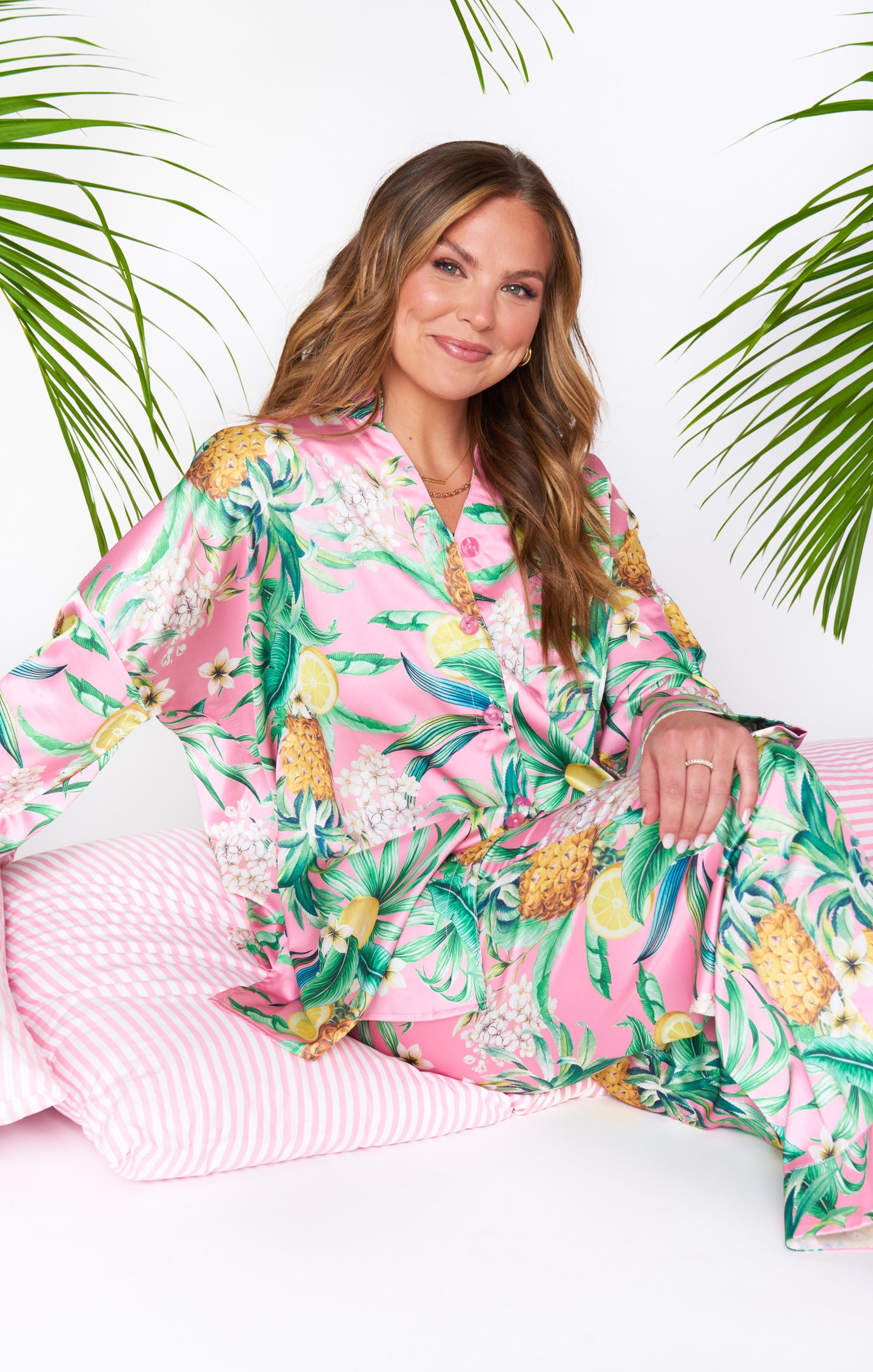 Hannah Brown Pineapple Pajama Set - Cozy Button-Down & Pants