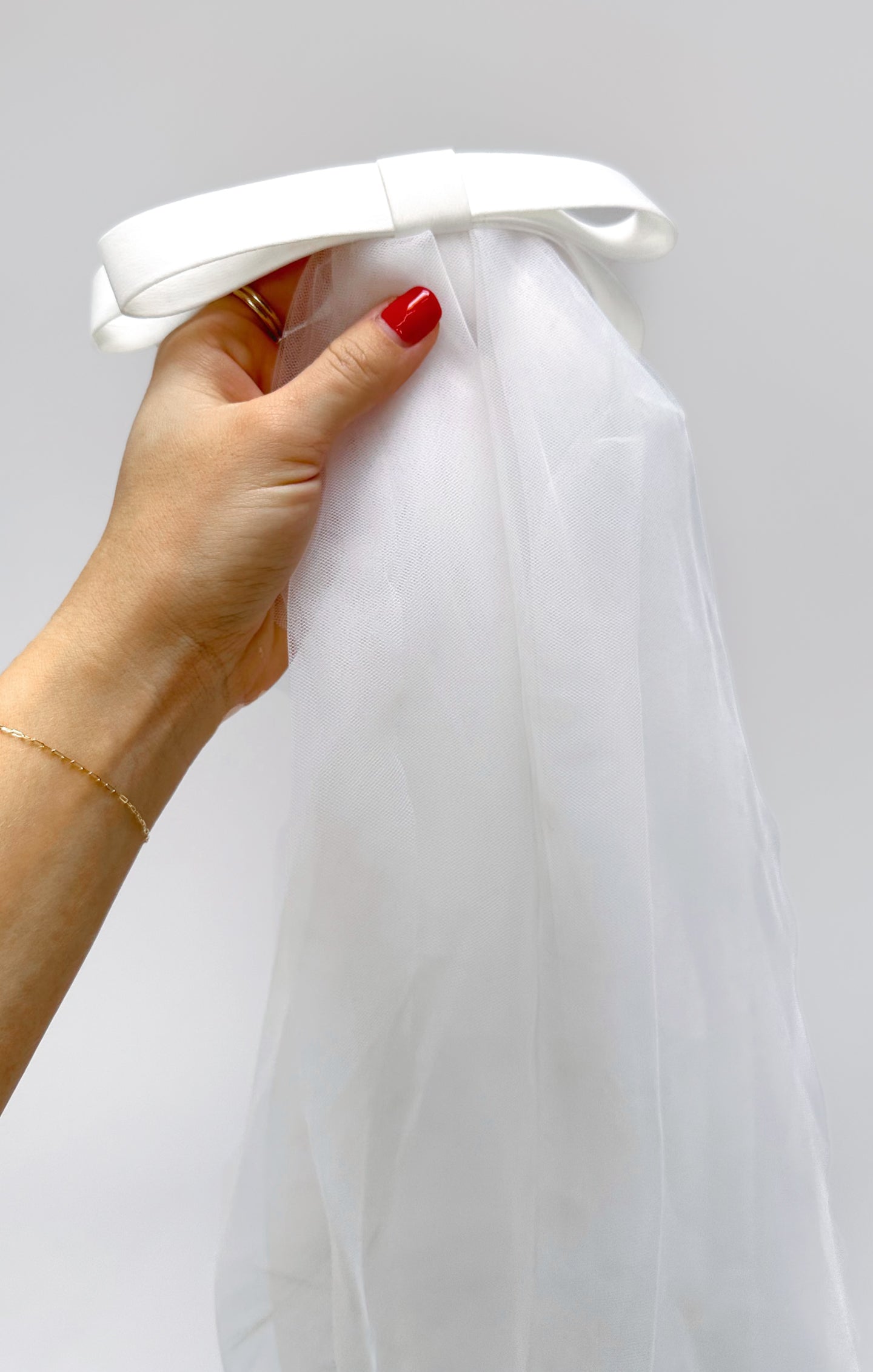 White Satin Bow Wedding Veil - Ari Bridal Accessory