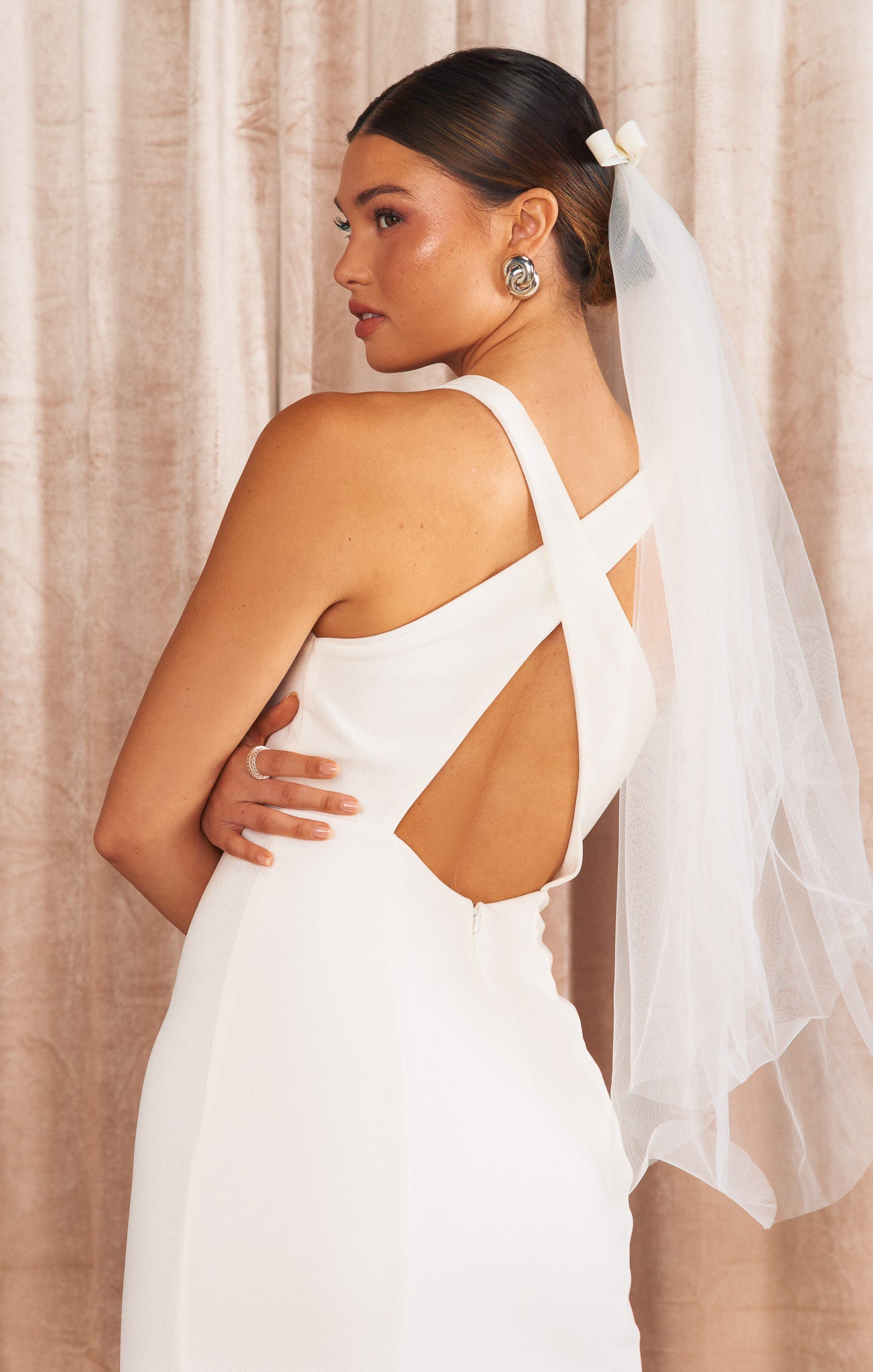 White Satin Bow Wedding Veil - Ari Bridal Accessory
