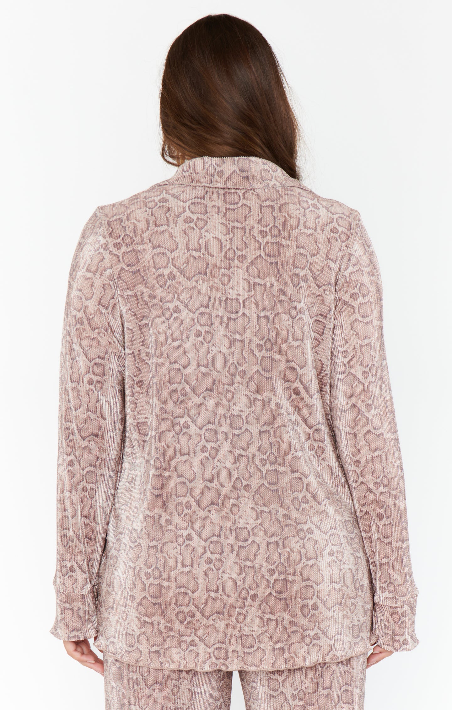Heather McMahan Snake Pleat Button Down Shirt – Lightweight & Comfy