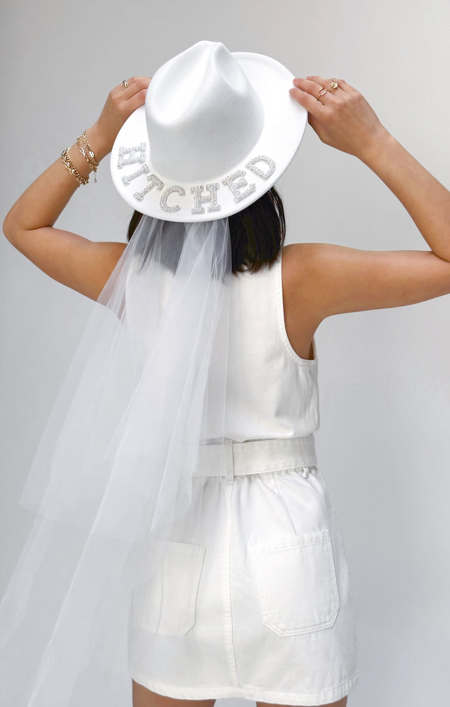 Bridal Veil Hat with Detachable Veil - White Let's Get Hitched